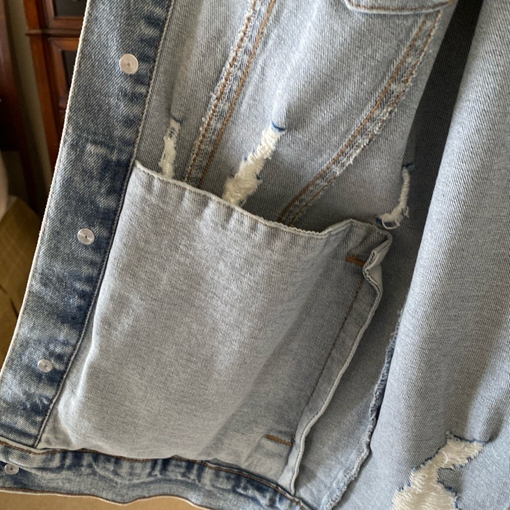 Distressed Denim Jacket - Picture 4 of 6